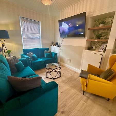 2Br City Side House Belfast Exteriör bild